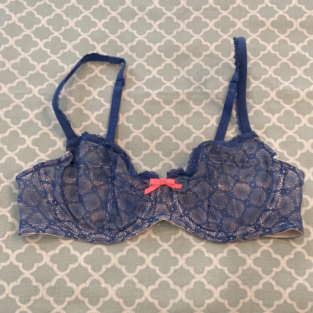 Victoria’s Secret Body Crochet Lace Unlined 34B NWT
